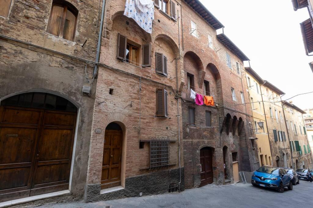Casa Onda - Nel Cuore Della Contrada シエーナ エクステリア 写真